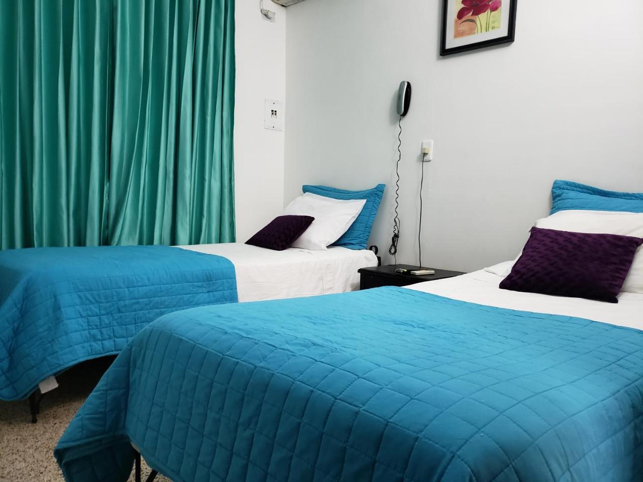 Hotel Radoa El Banco  Екстер'єр фото